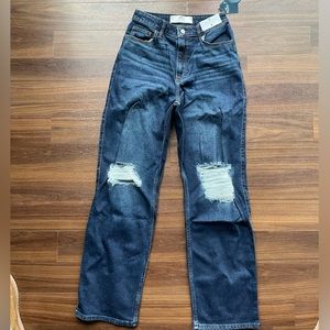 Hollister Curvy Ultra HR Dad Jean size 27
